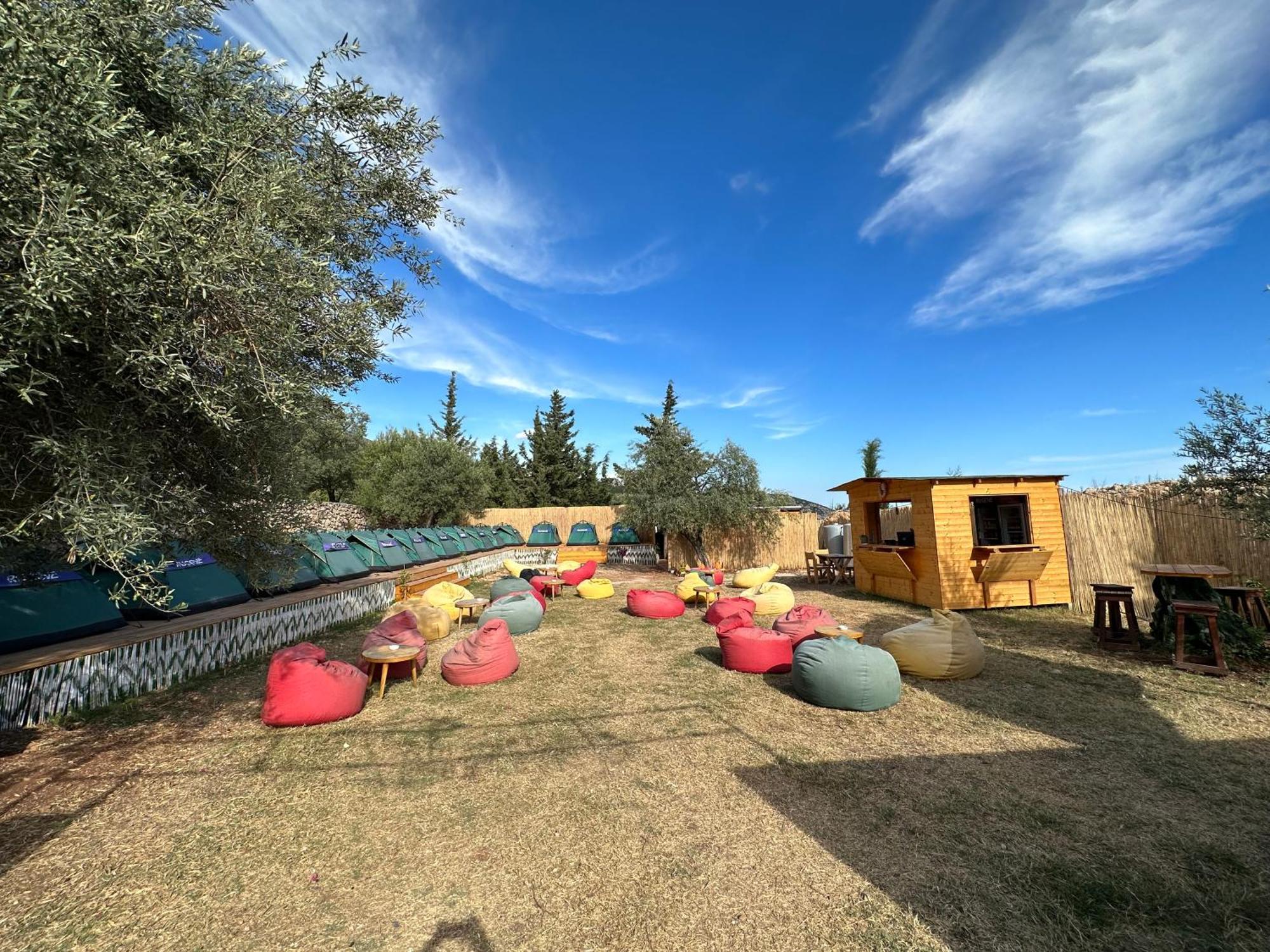Alt Camping Hotel Dhërmi Eksteriør billede